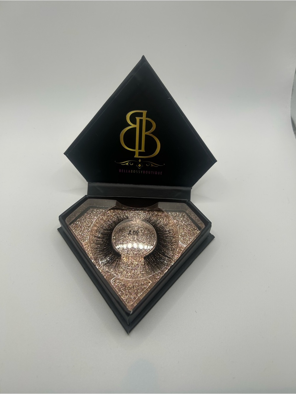 BellaBossy Luxury Mink Lashes - A09